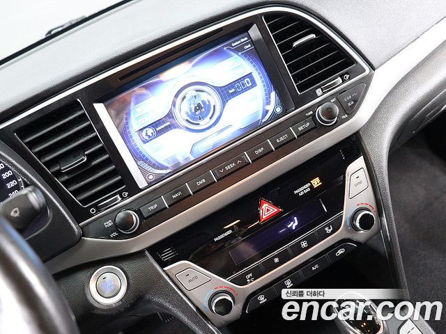 Hyundai AVANTE 2016 — photo 7