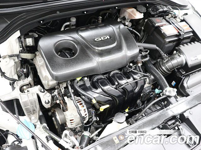 Hyundai AVANTE 2016 — photo 18