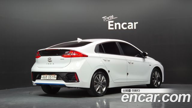 Hyundai Ioniq 2016 — photo 2