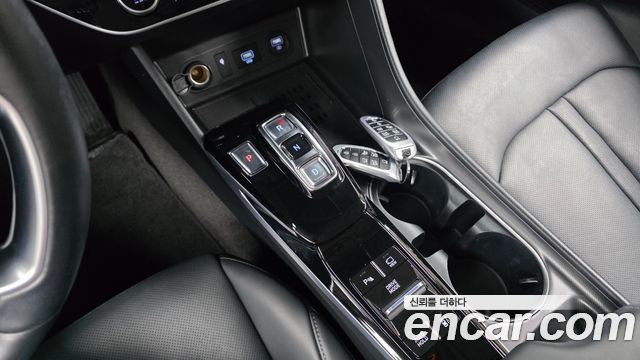 Hyundai Sonata 2022 — photo 12