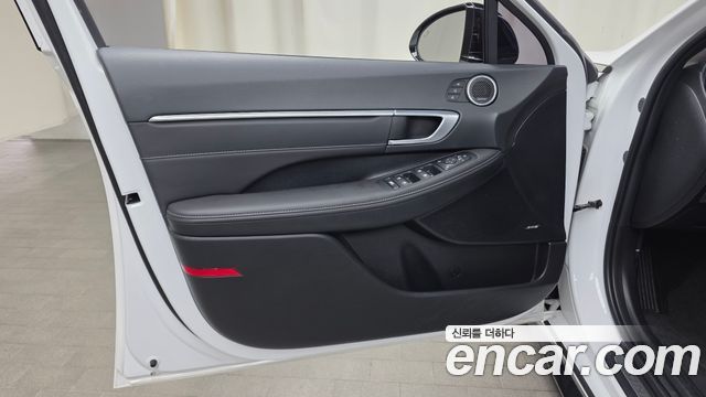 Hyundai Sonata 2022 — photo 14