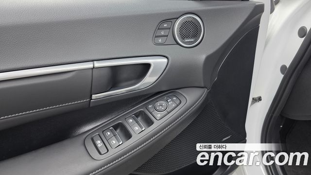 Hyundai Sonata 2022 — photo 27