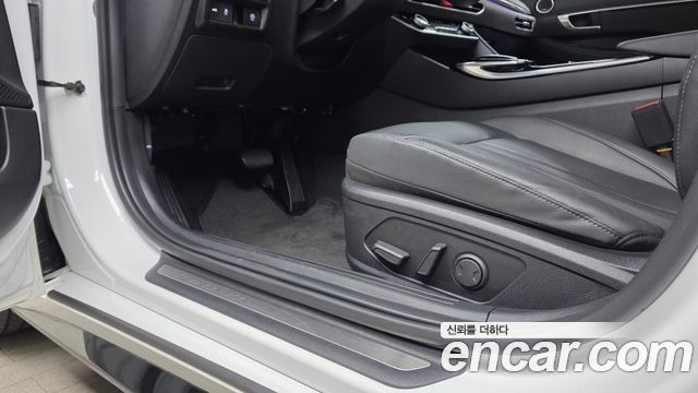 Hyundai Sonata 2022 — photo 30