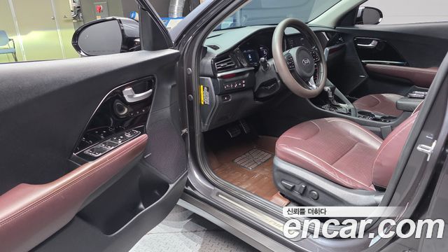 Kia Niro 2020 — photo 13