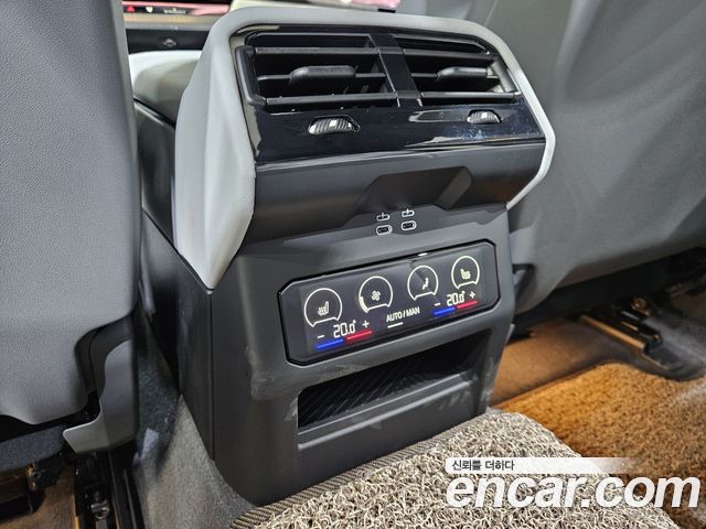 BMW 5-Series 2026 — photo 17