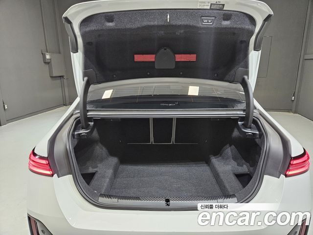 BMW 5-Series 2026 — photo 20