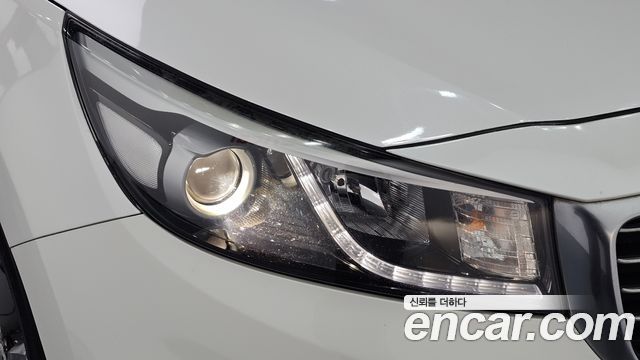 Kia Canival 2016 — photo 8