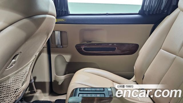Kia Canival 2016 — photo 15