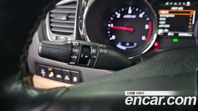 Kia Canival 2016 — photo 27