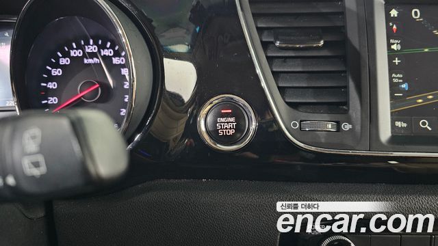 Kia Canival 2016 — photo 29