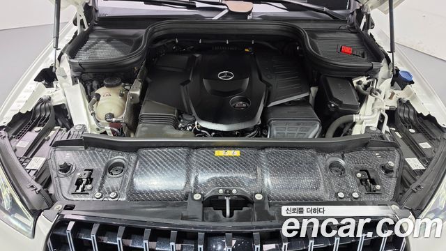 Mercedes-Benz GLE-Class 2023 — photo 6