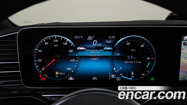 Mercedes-Benz GLE-Class 2023 — photo 11