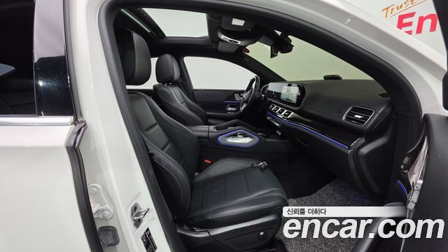 Mercedes-Benz GLE-Class 2023 — photo 13