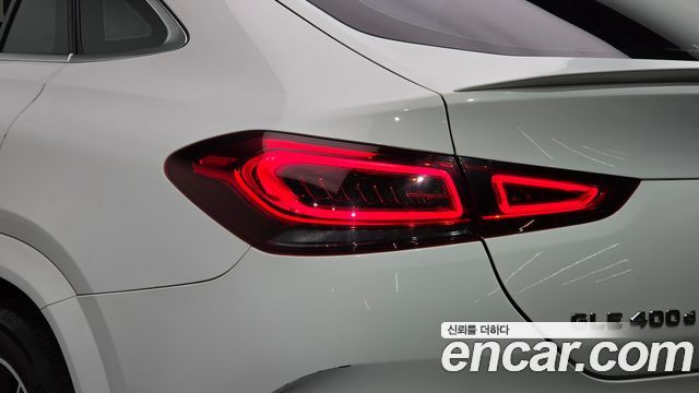 Mercedes-Benz GLE-Class 2023 — photo 9