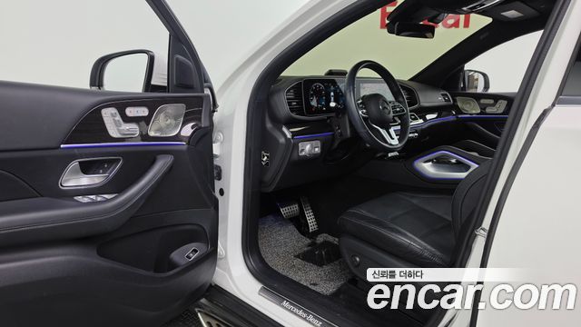 Mercedes-Benz GLE-Class 2023 — photo 16