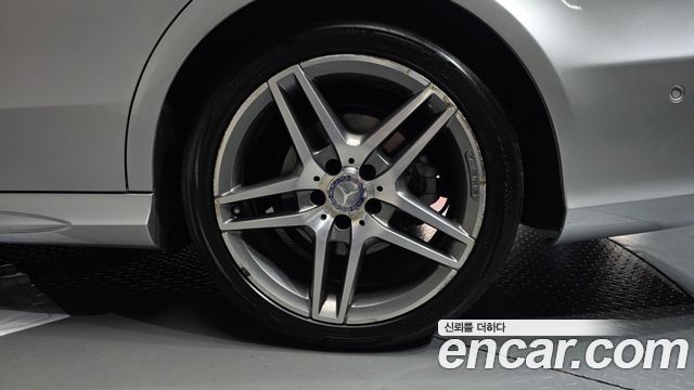 Mercedes-Benz E-Class 2015 — photo 7