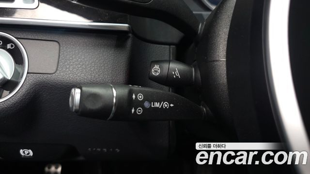 Mercedes-Benz E-Class 2015 — photo 30