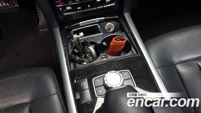 Mercedes-Benz E-Class 2015 — photo 33
