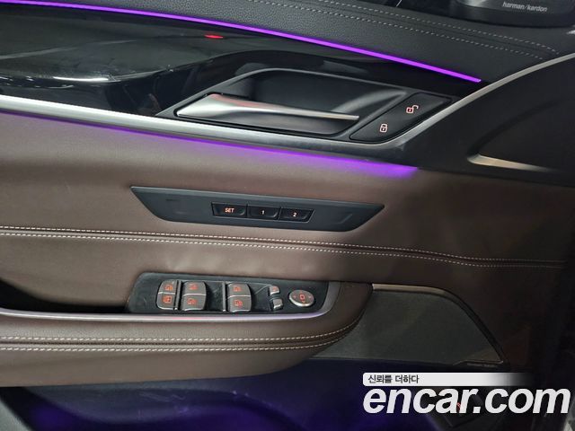 BMW Gran Turismo 2023 — photo 8
