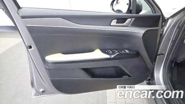 Kia K5 2020 — photo 14