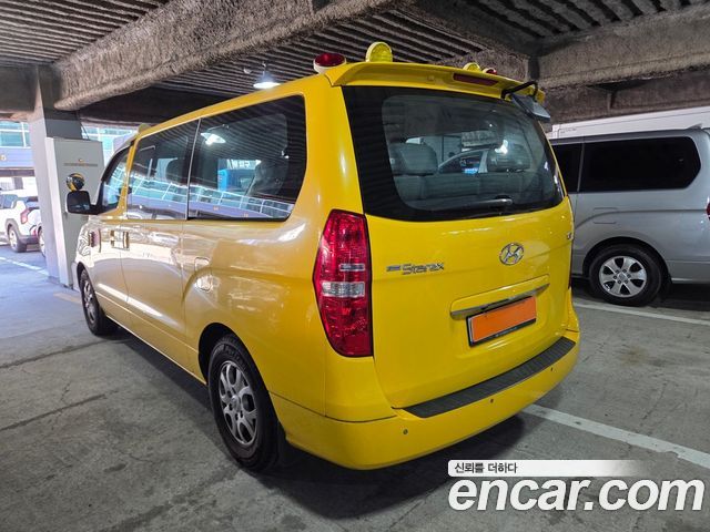 Hyundai Starex 2015 — photo 3