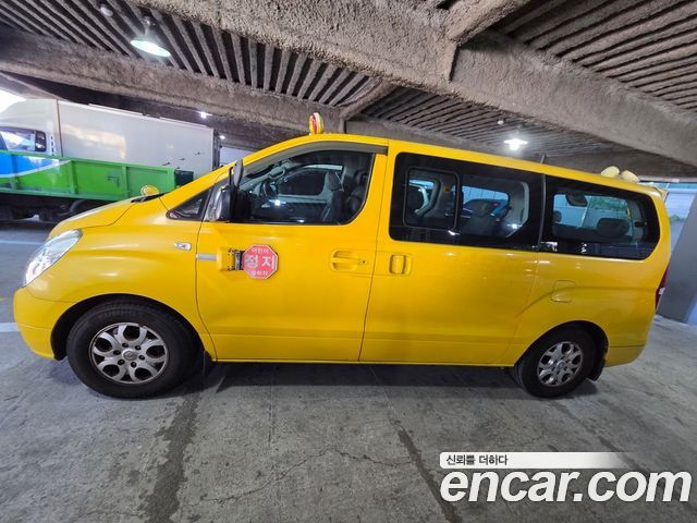 Hyundai Starex 2015 — photo 4