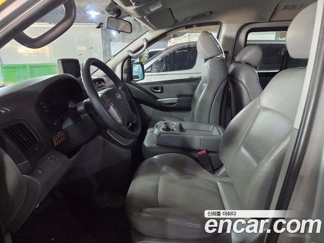 Hyundai Starex 2015 — photo 12