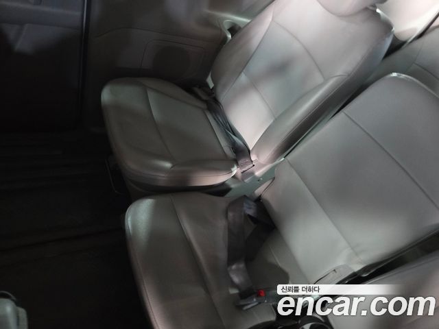 Hyundai Starex 2015 — photo 14