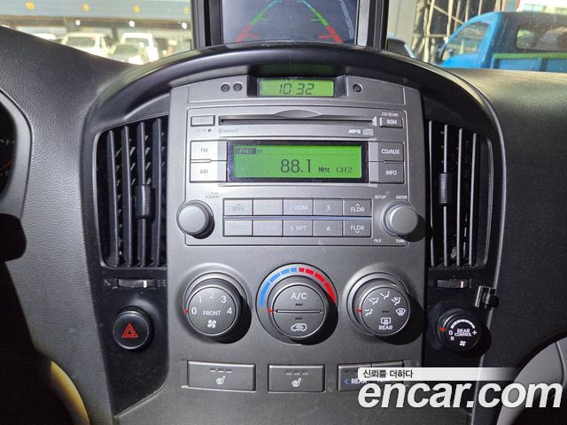 Hyundai Starex 2015 — photo 19