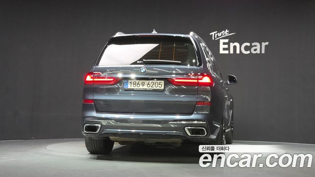 BMW X7 2022 — photo 4