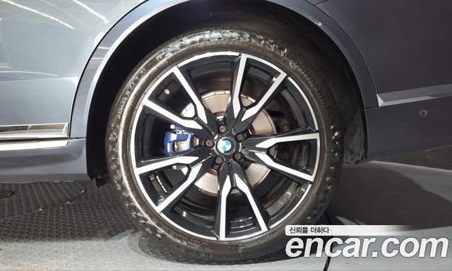 BMW X7 2022 — photo 7