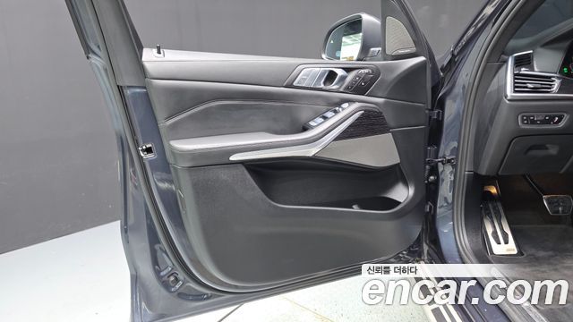 BMW X7 2022 — photo 14