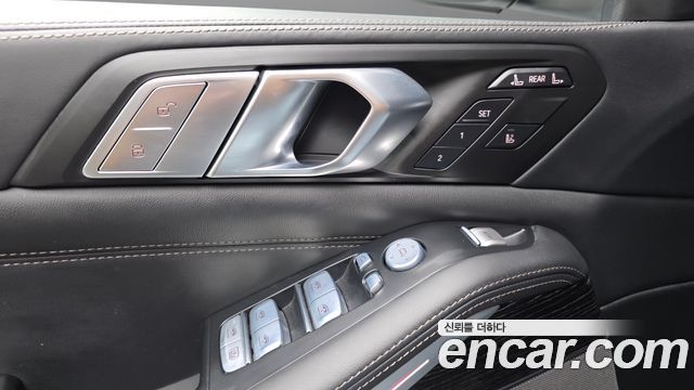 BMW X7 2022 — photo 33