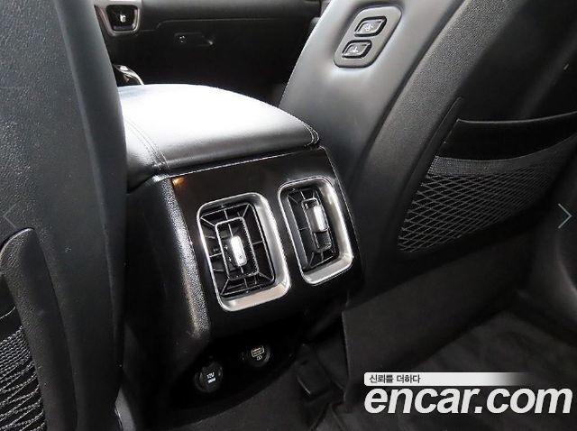 Kia Sorento 2021 — photo 17