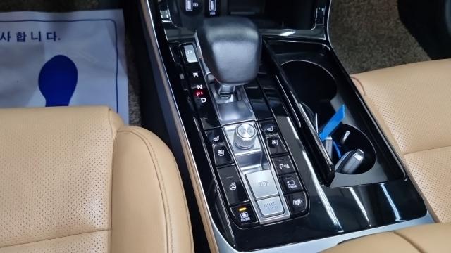 Kia K7 2020 — photo 12