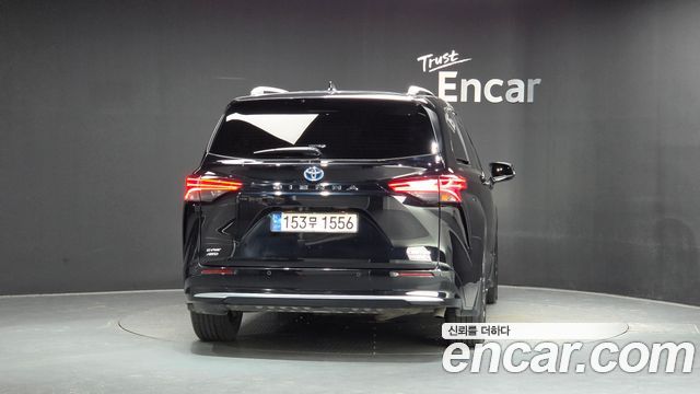 Toyota Sienna 2022 — photo 4
