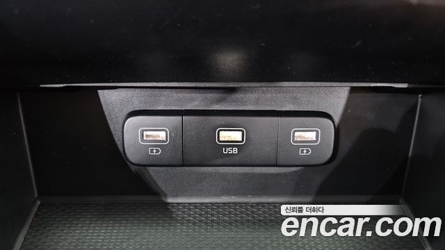 Kia Canival 2022 — photo 19