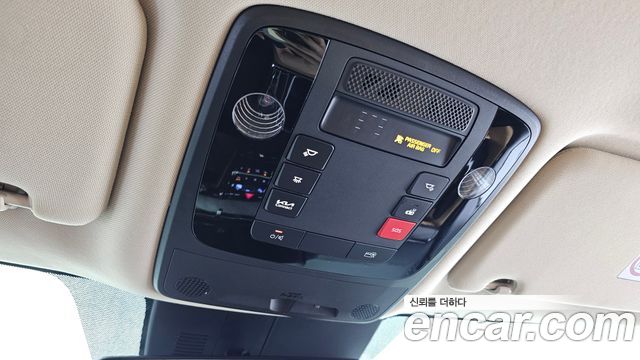 Kia Canival 2022 — photo 23