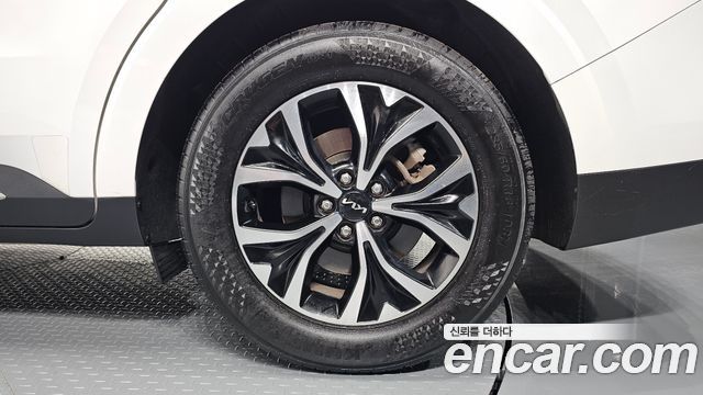 Kia Canival 2022 — photo 7