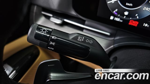 Kia Canival 2022 — photo 35