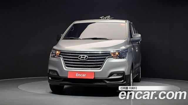 Hyundai Starex 2019 — photo 3