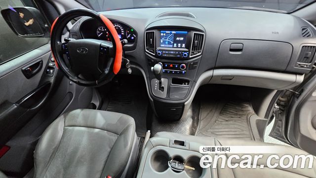 Hyundai Starex 2019 — photo 10