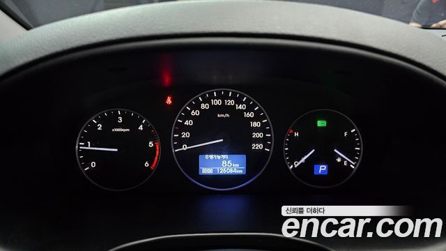 Hyundai Starex 2019 — photo 11