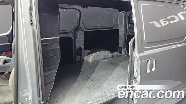 Hyundai Starex 2019 — photo 17