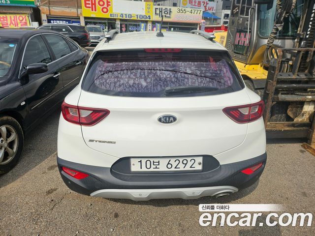 Kia Stonic 2018 — photo 3