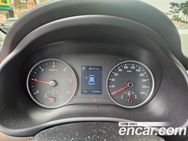 Kia Stonic 2018 — photo 6