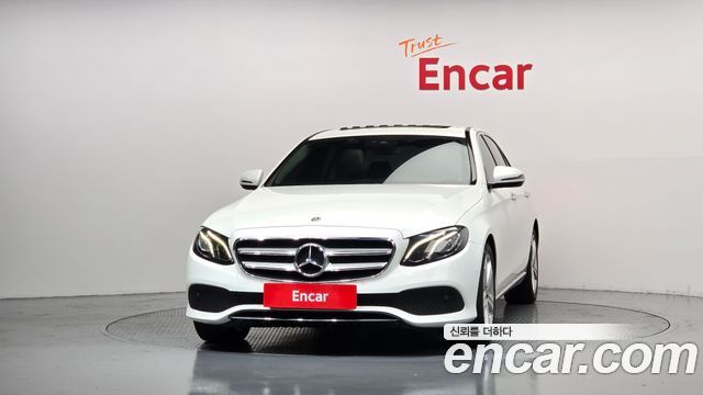 Mercedes-Benz E-Class 2017 — photo 3