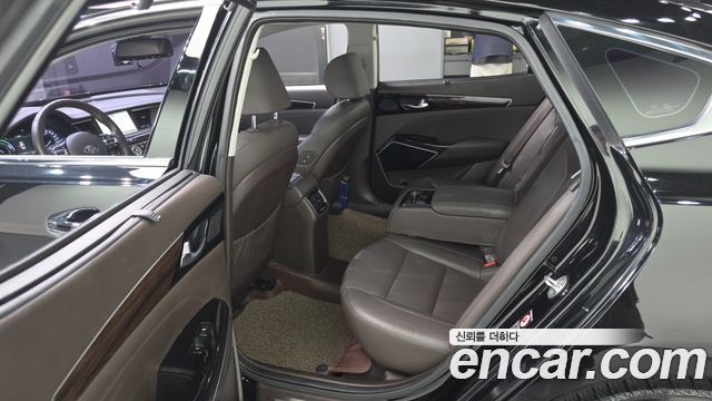 Kia K7 2018 — photo 12