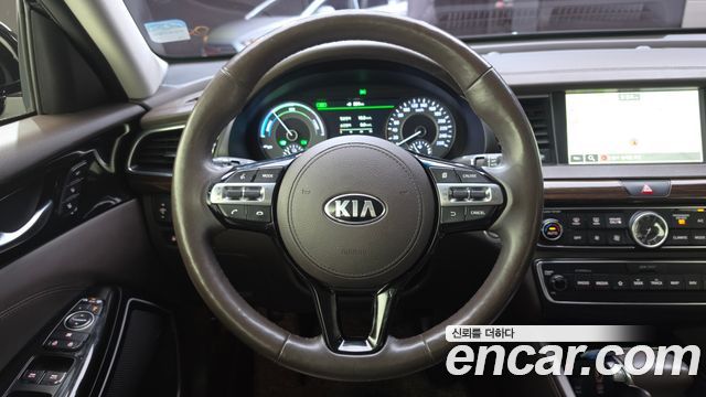 Kia K7 2018 — photo 13