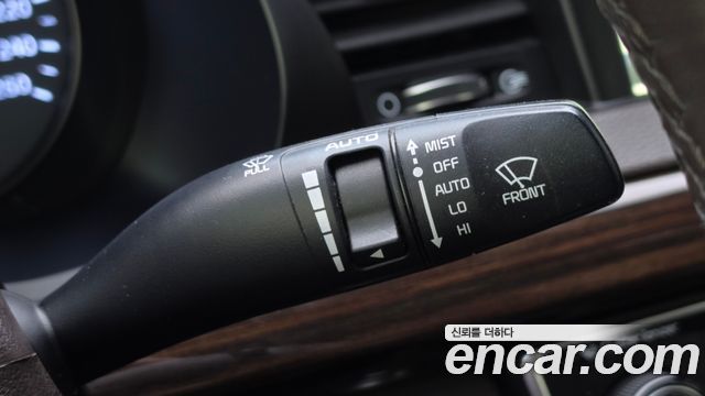 Kia K7 2018 — photo 17
